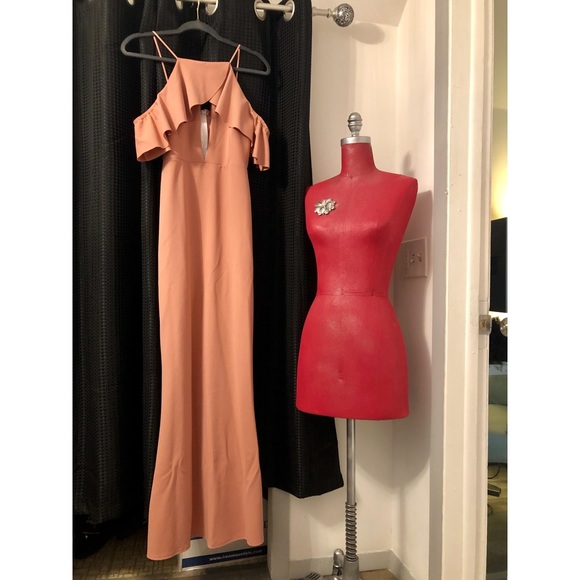 Missguided Dresses & Skirts - MISSGUIDED Pink Strappy Frill Maxi Dress